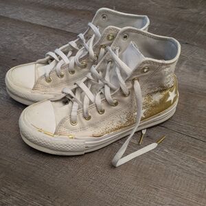 Converse All Stars- White And Gold Star Design- Thicker Sole-Men Size 4, Women 6